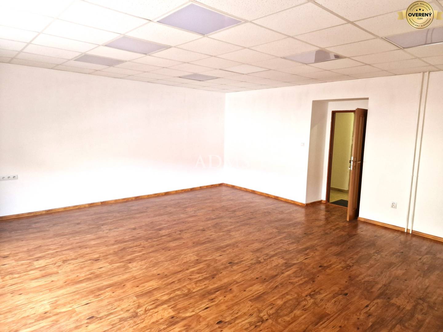 Multifunctional building in the wider city center of Martin