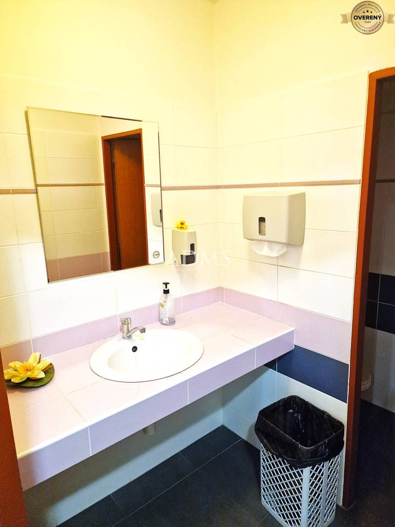 Multifunctional building in the wider city center of Martin