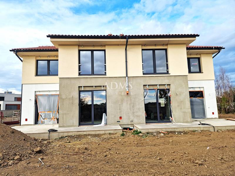 3-bedroom house with wellness zone in Chorvátsky Grob, Čierna Voda